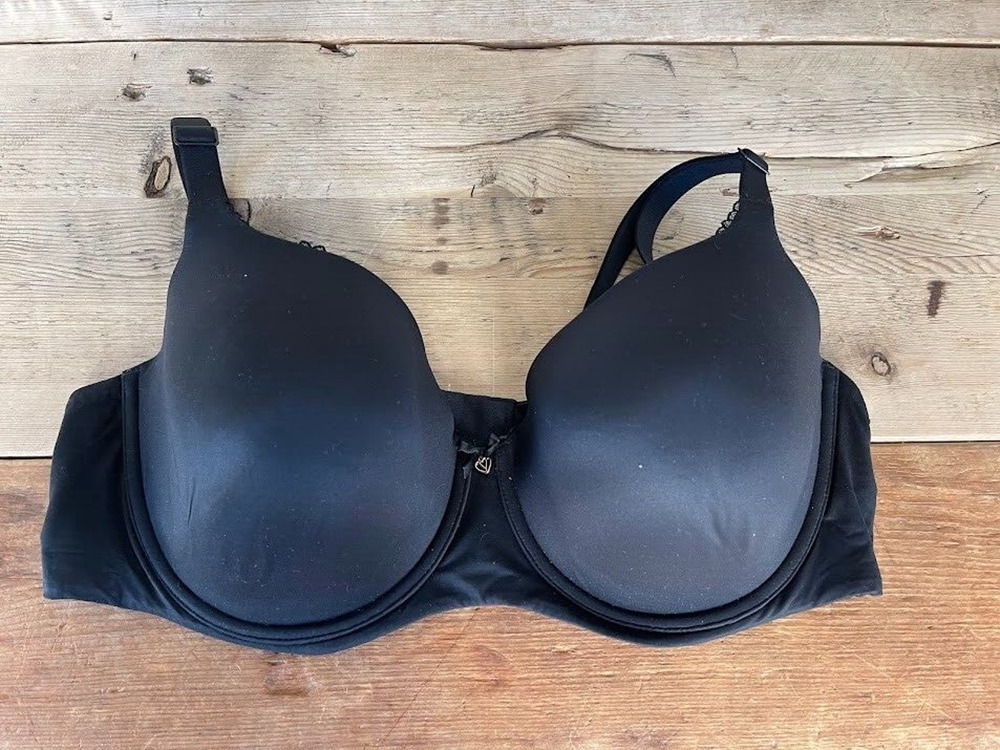 Victoria's Secret Smooth Black 30B Body by Victoria Lightly‎ Lined Demi Bra